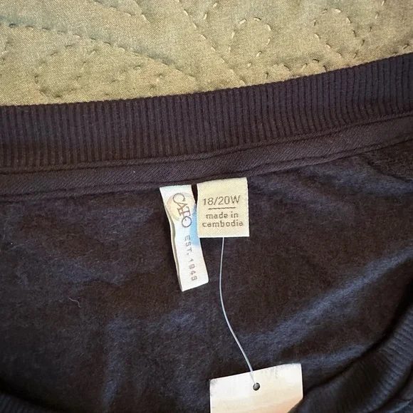 Cato Black Ribbed Collar Top - Picture 4 of 4